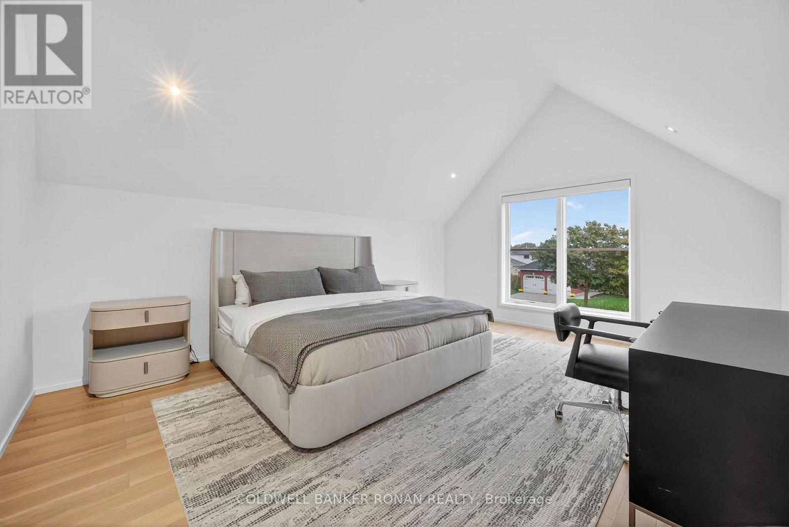 9 GRAY AVENUE - 37