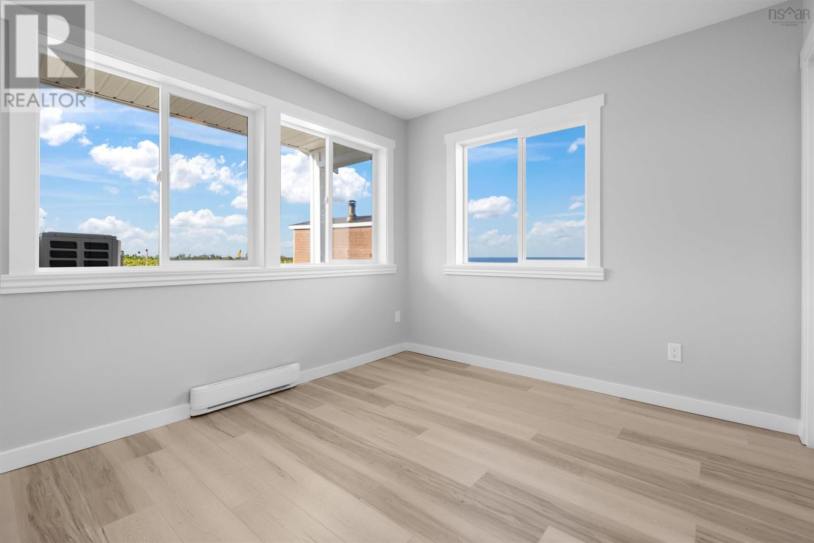 Property 26 of 42 of 37 Eighth Street Street