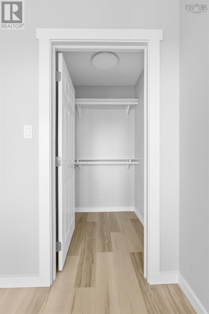 Property 23 of 42 of 37 Eighth Street Street