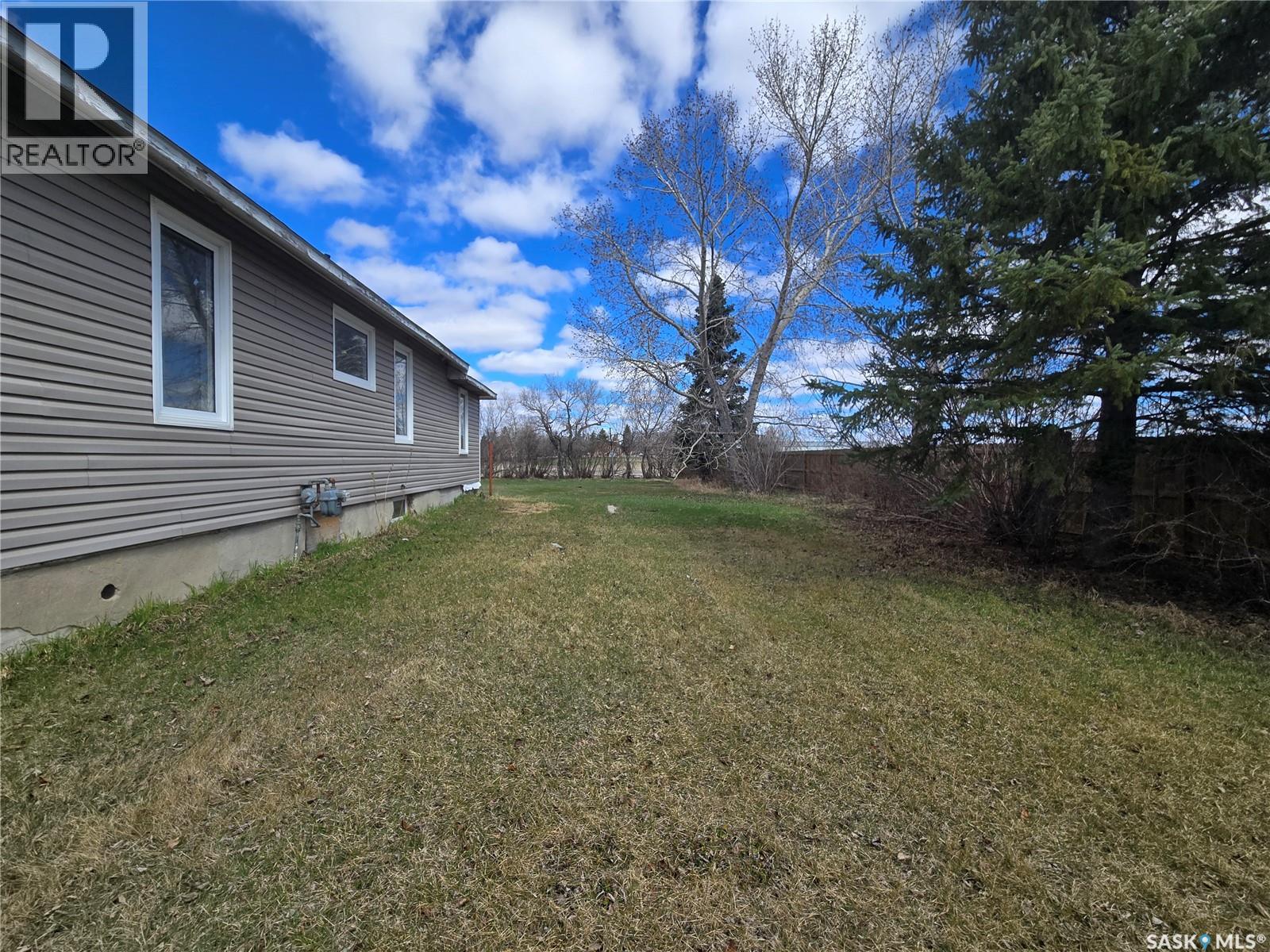 601 Souris AVENUE - 3
