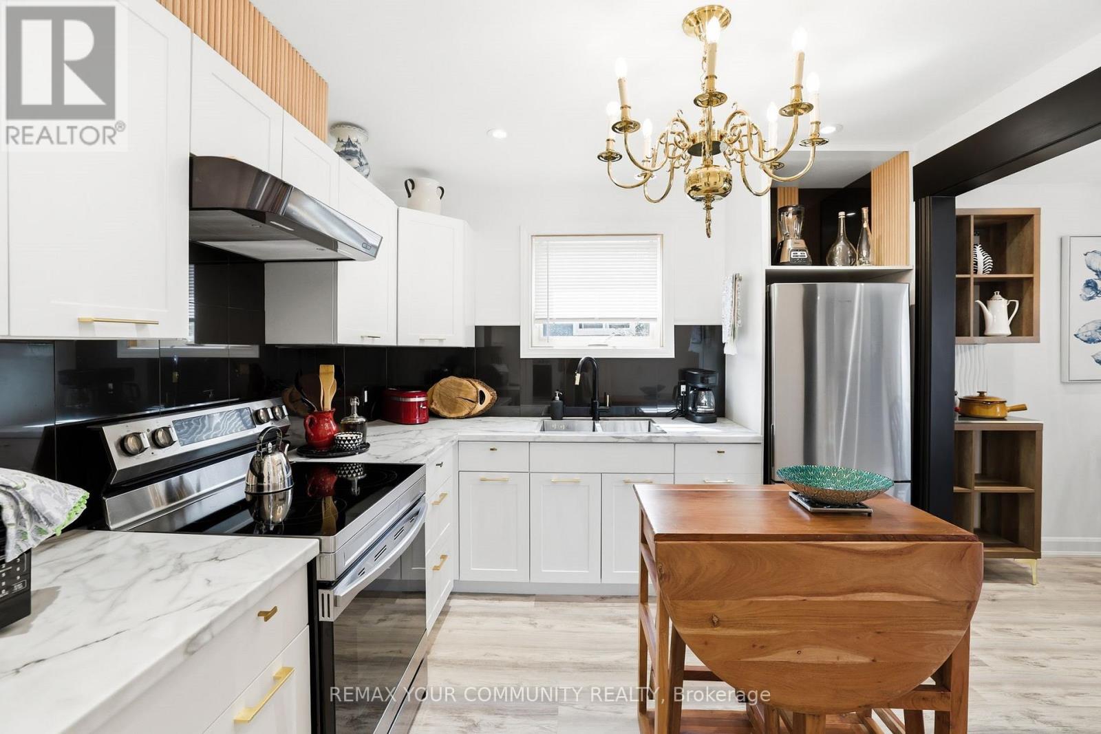 17 ST. CLAIR STREET - 5