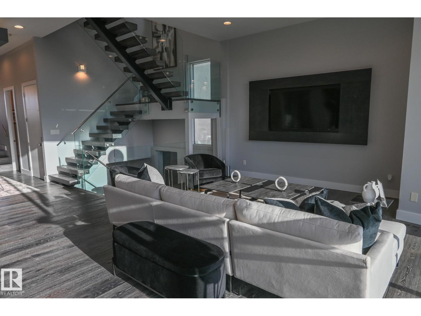 9509 99B ST NW, Edmonton
