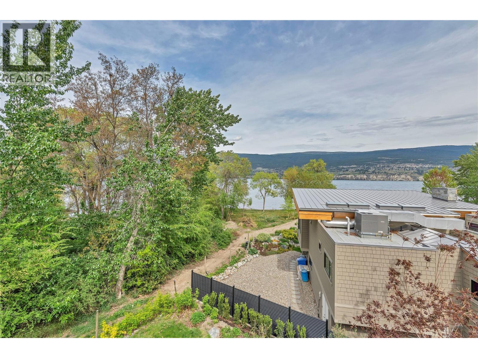 1702 Thornber Street - 42