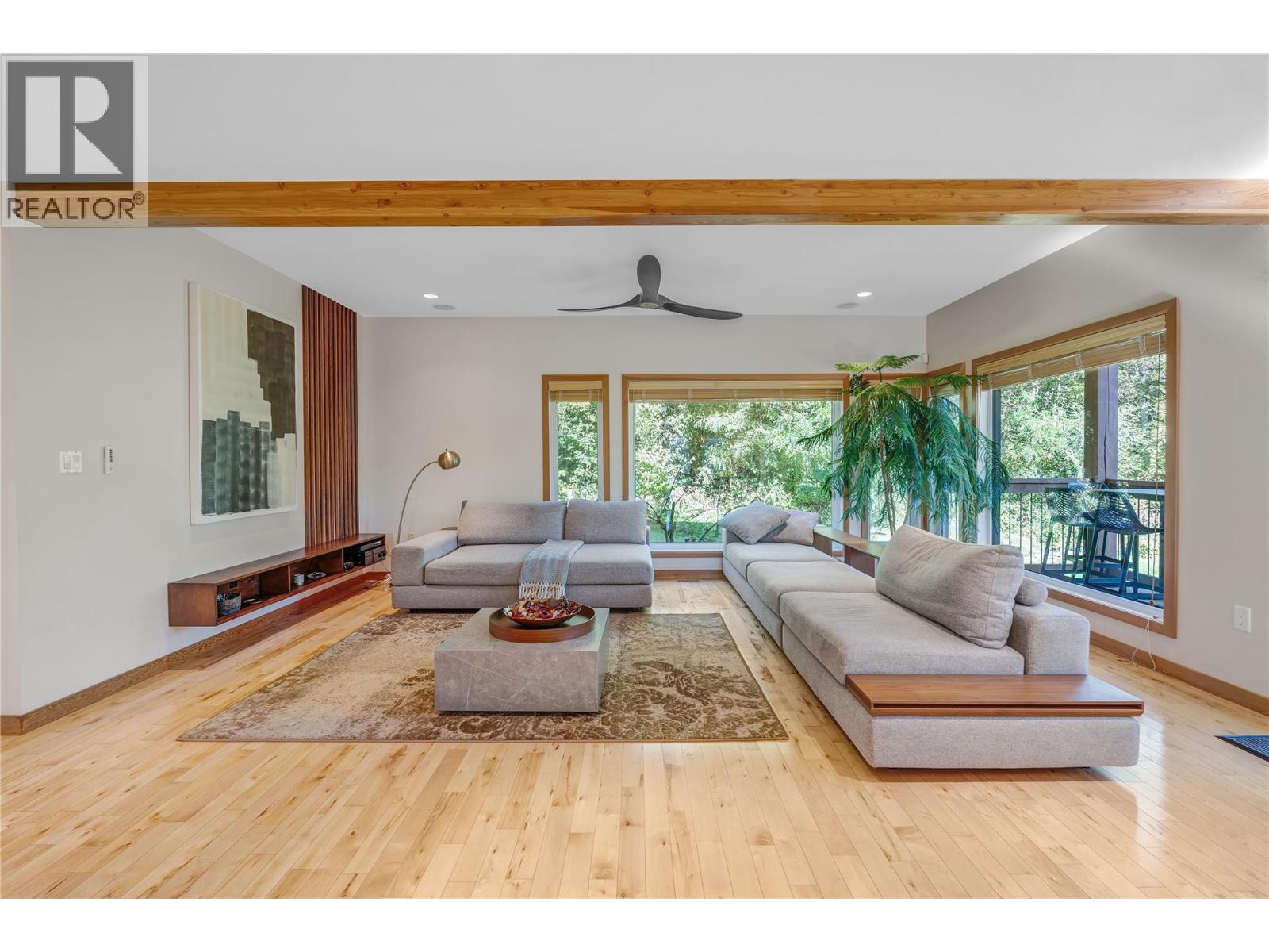 1702 Thornber Street - 3