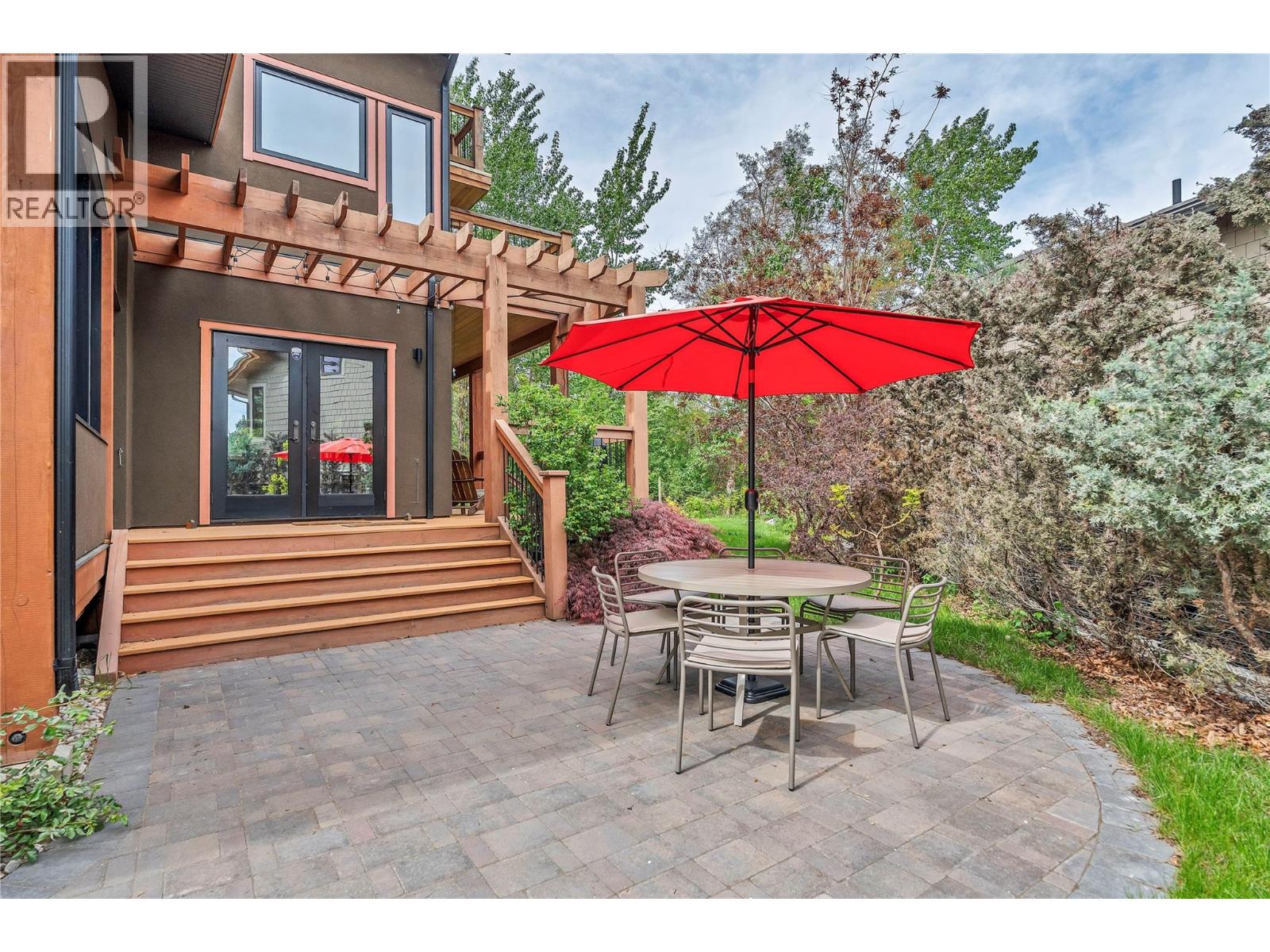 1702 Thornber Street - 71
