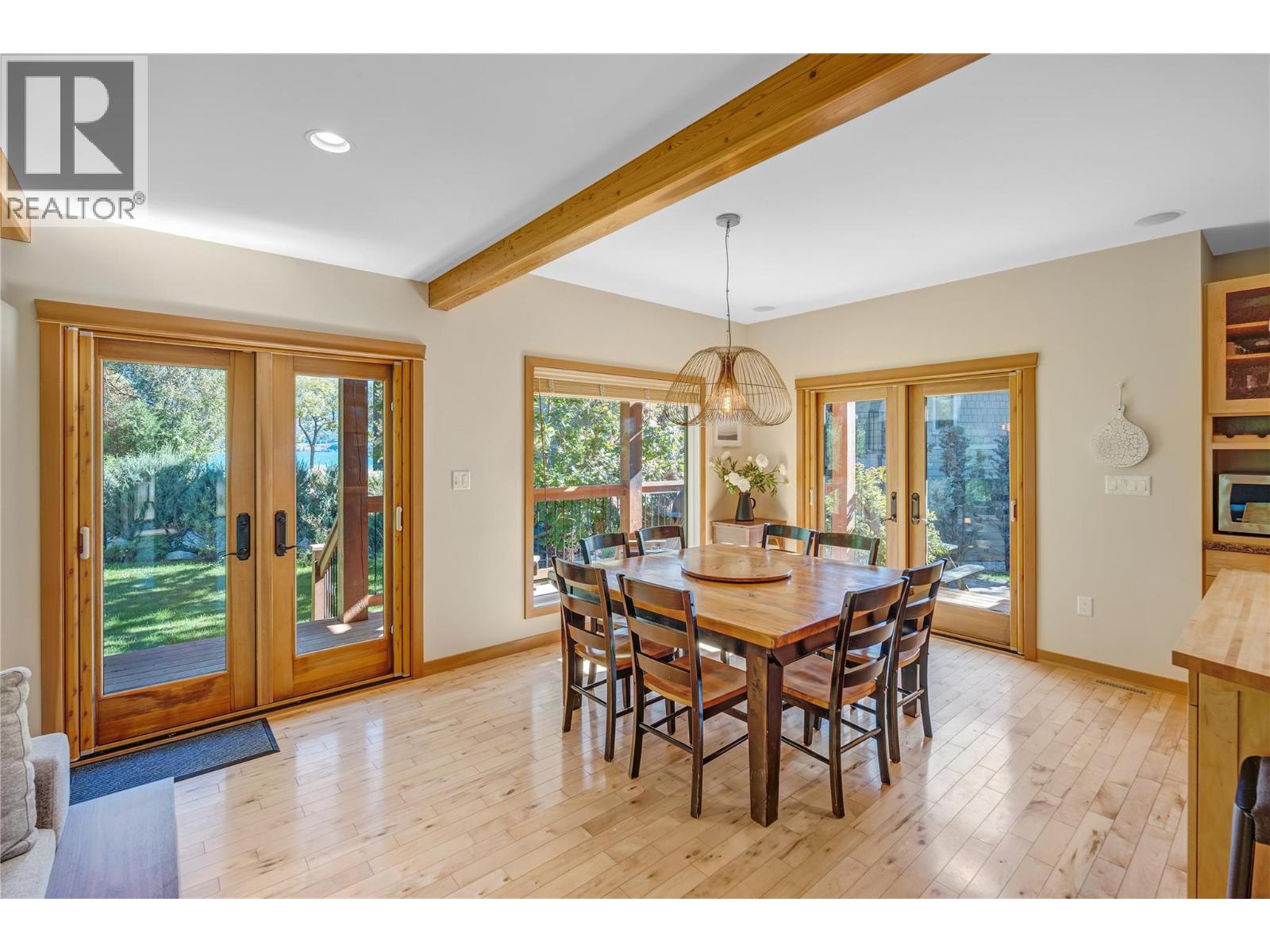 1702 Thornber Street - 10