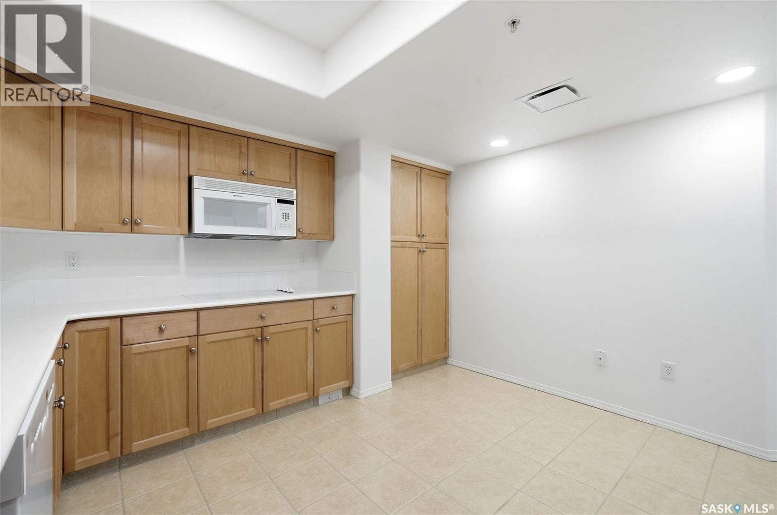 226 2330 Hamilton STREET — photo 14