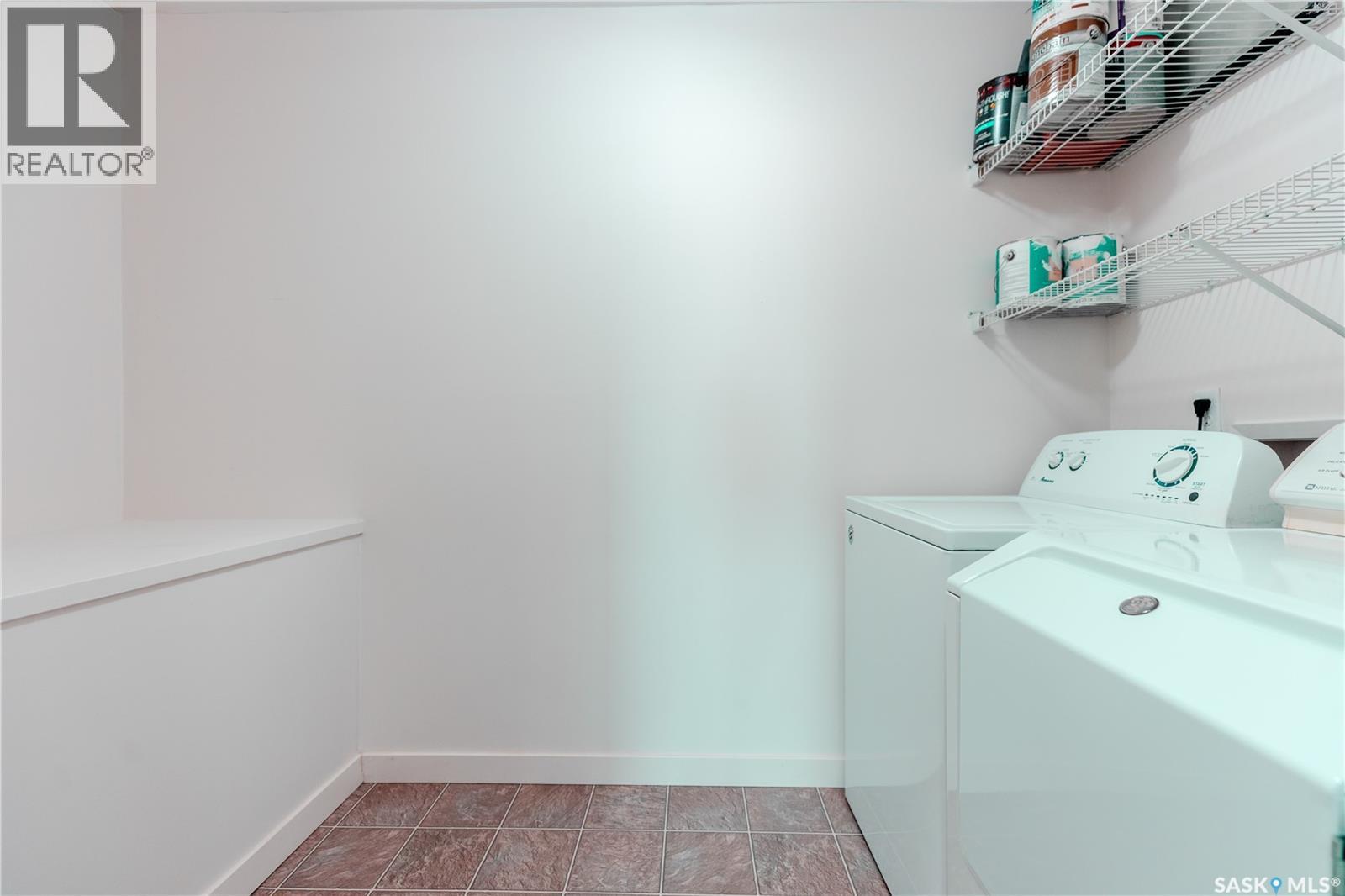 #6 103 Powe STREET - 15