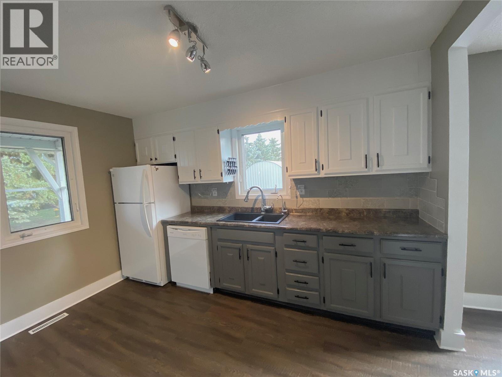 325 Grout STREET - 12
