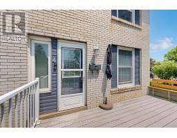 4 Flamingo Crescent, Brampton, ON L6T2G5 Photo 9