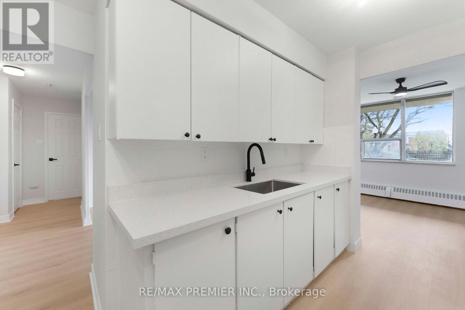 #105 5 FRITH ROAD - 10