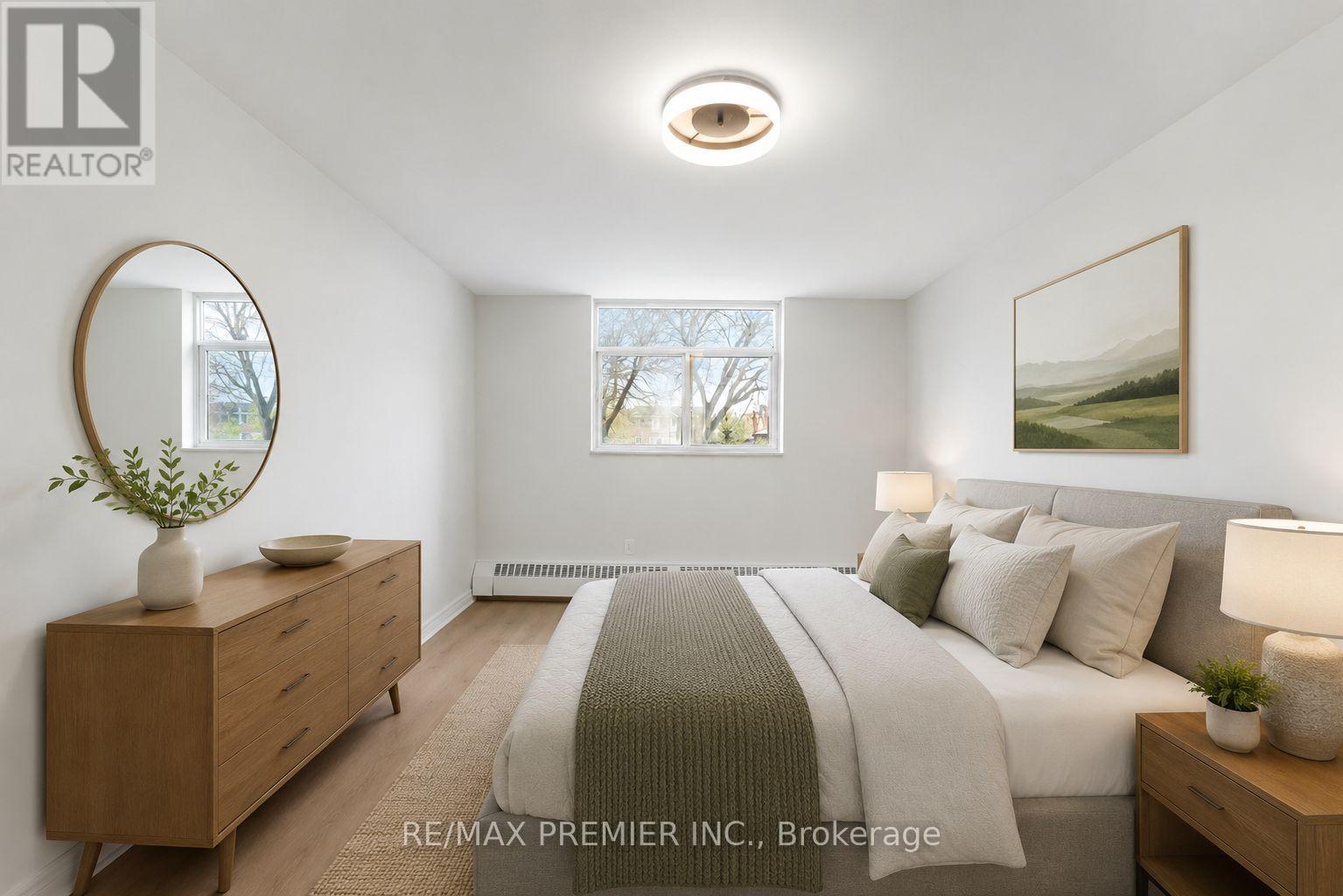 #105 5 FRITH ROAD - 13