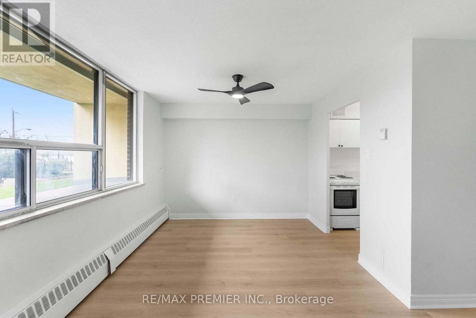 #105 5 FRITH ROAD - 4