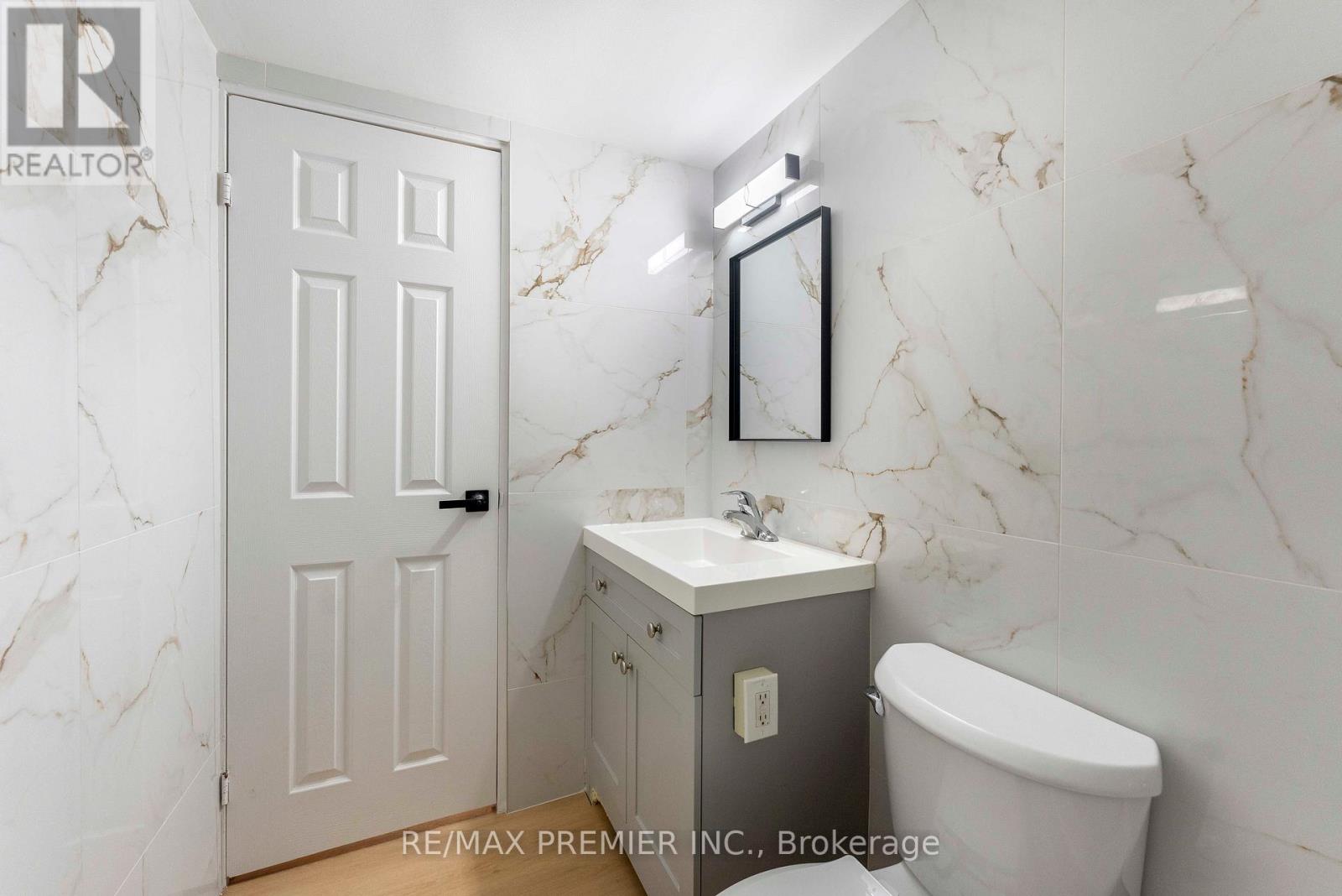 #105 5 FRITH ROAD - 8