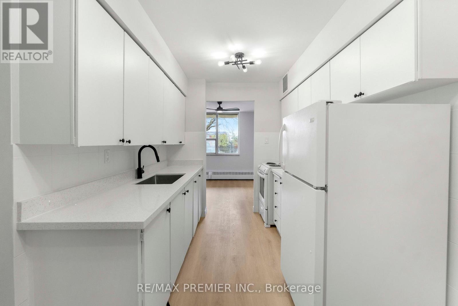#105 5 FRITH ROAD - 9