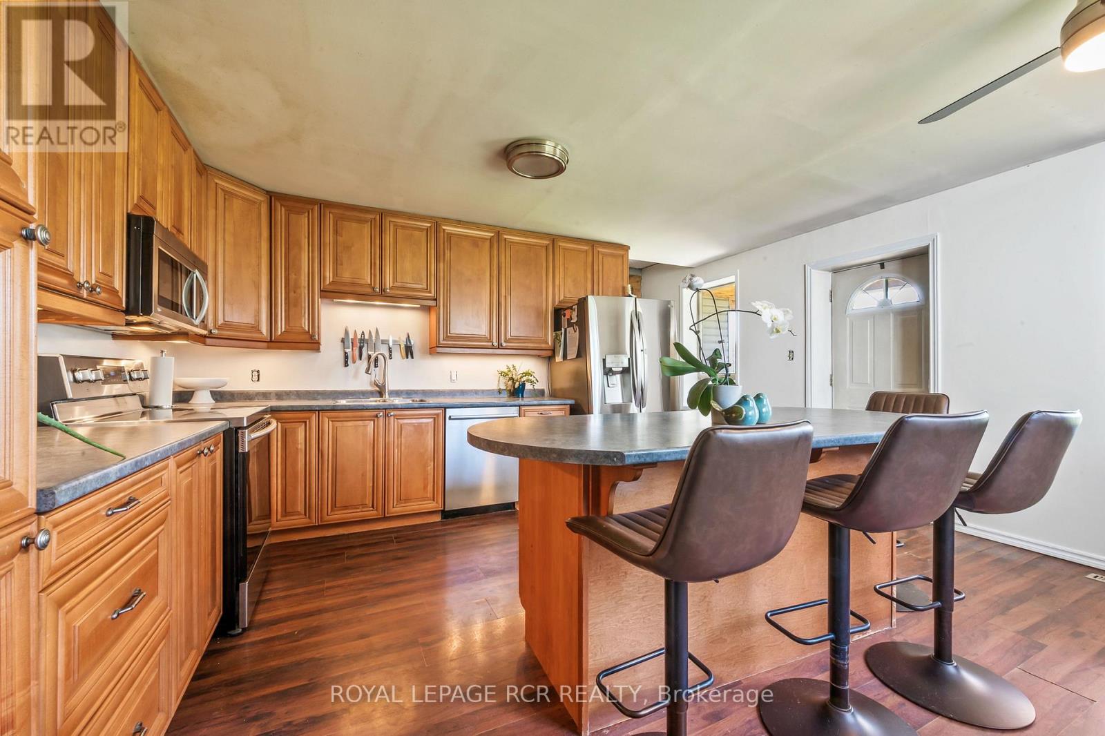 487233 30 SIDE ROAD - 19