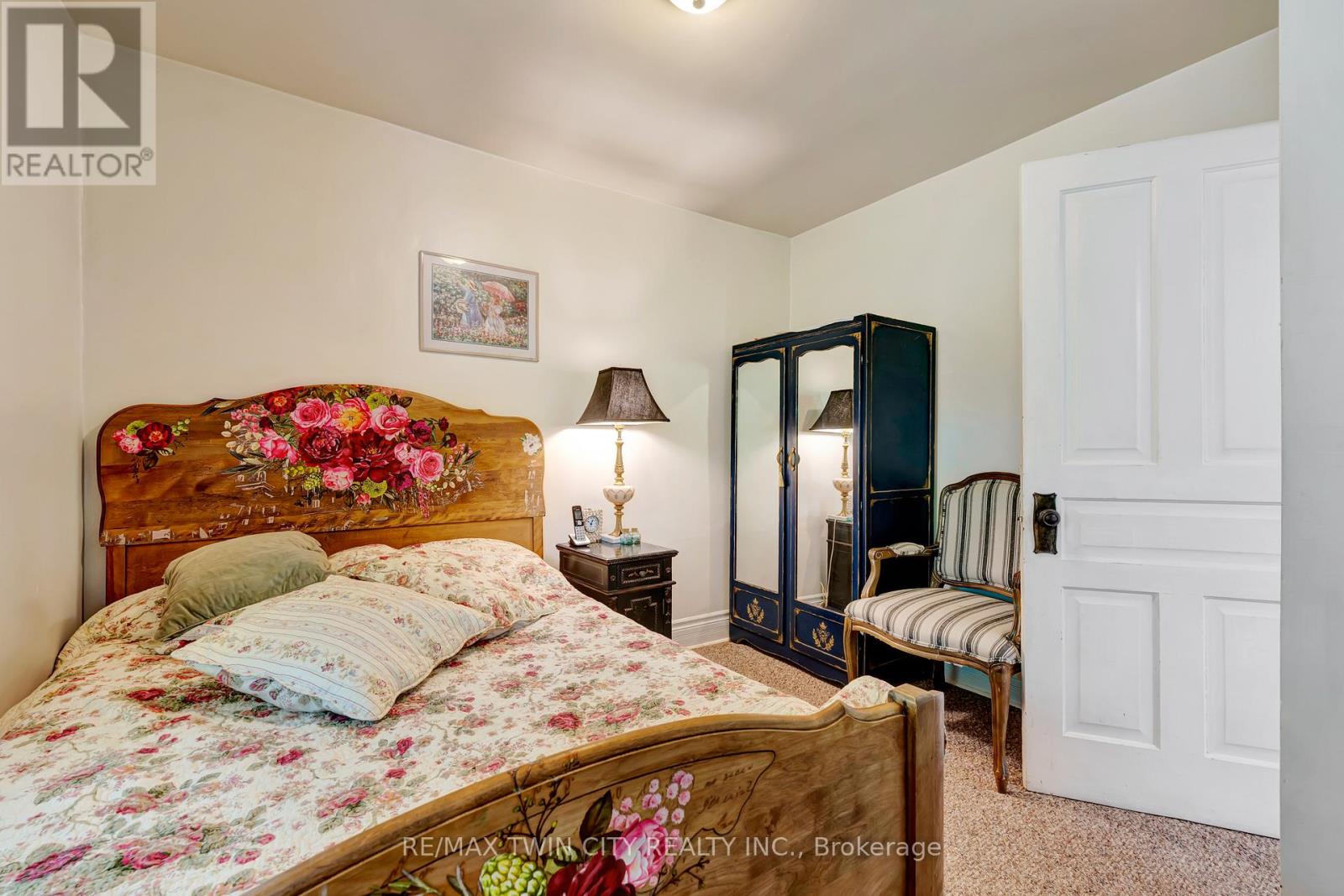 42 SHANLEY STREET - 25
