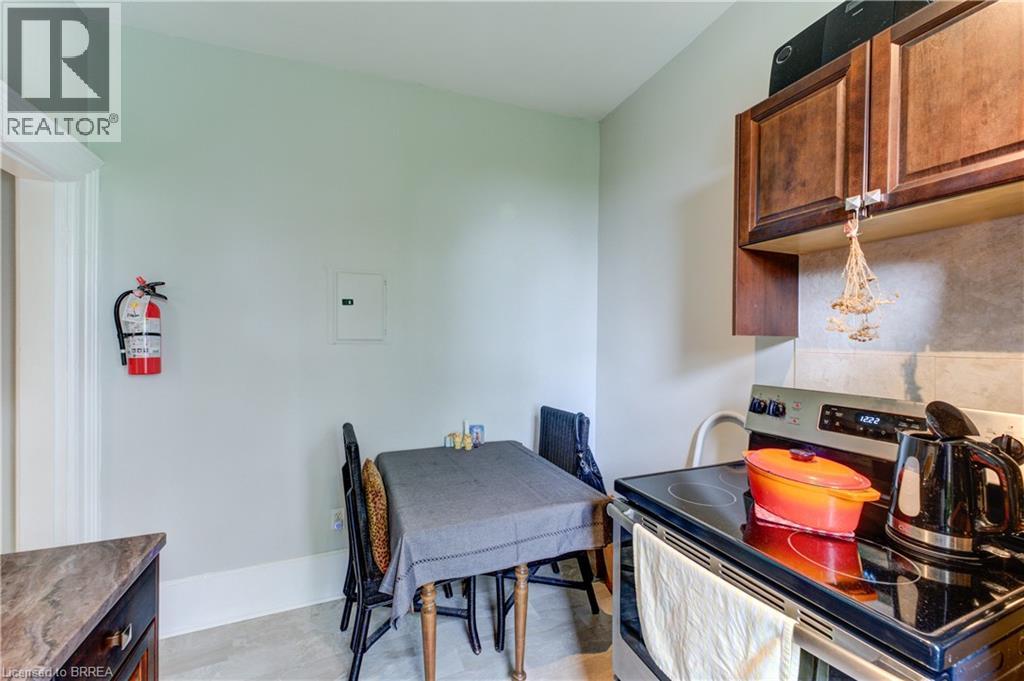 23 LYONS Avenue, Brantford, Ontario, N3R4P8 — Photo 12