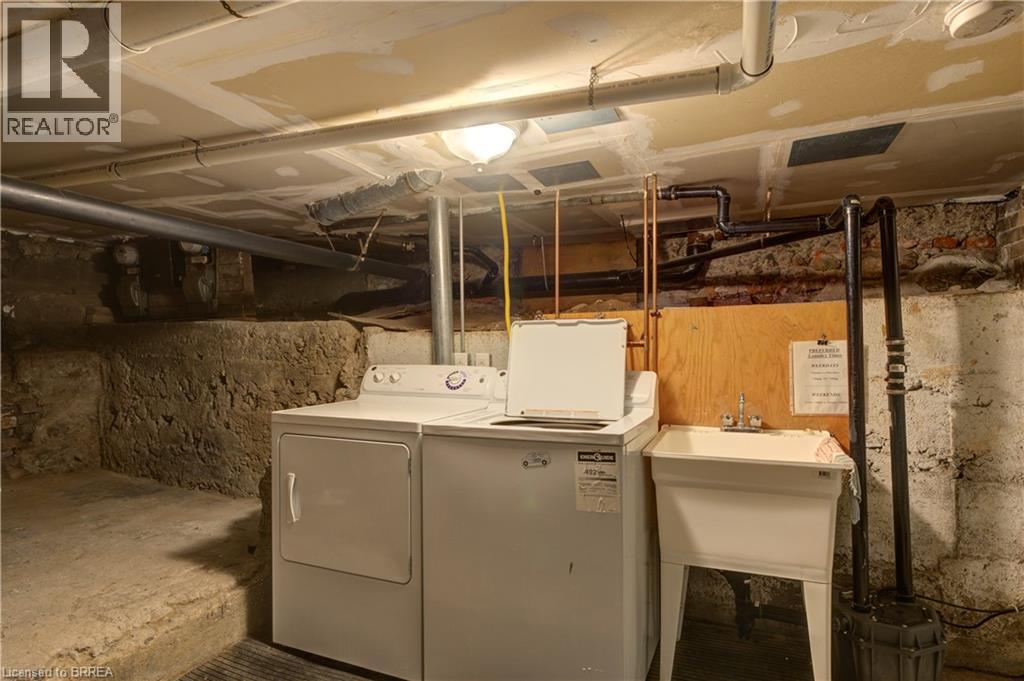 23 LYONS Avenue, Brantford, Ontario, N3R4P8 — Photo 48