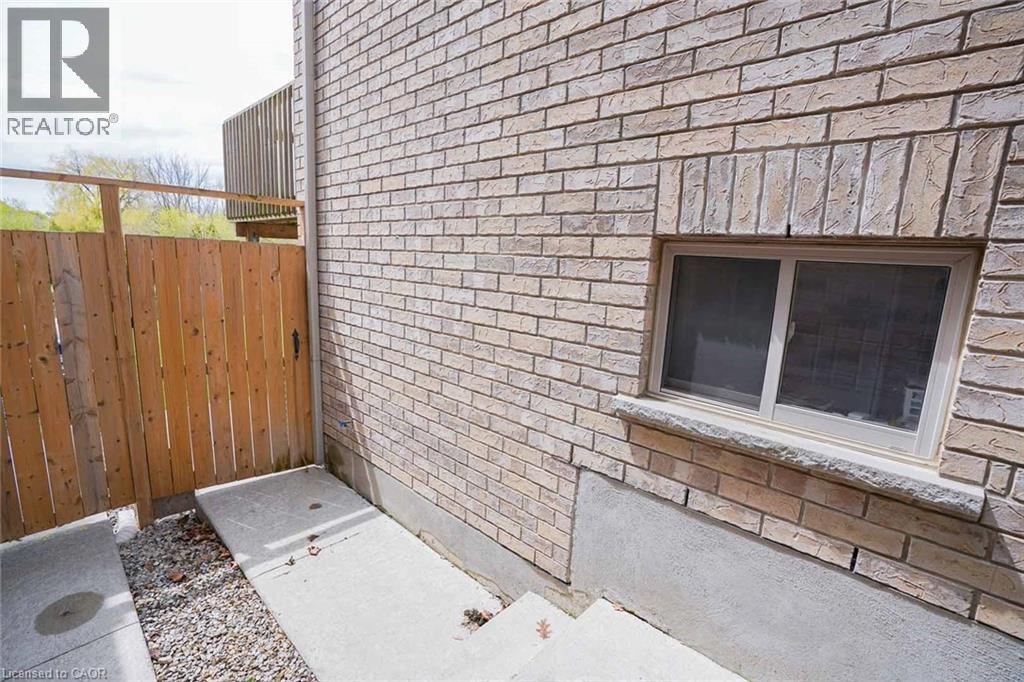 454 STARWOOD Drive, Guelph, Ontario, N1E0L6 — Photo 19