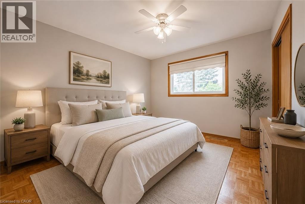 306 VICTORIA Road N - 12