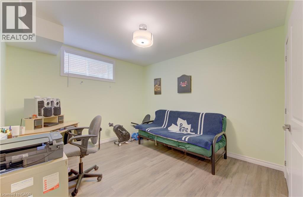369 ZELLER Drive, Kitchener, Ontario, N2A0A3 — Photo 31