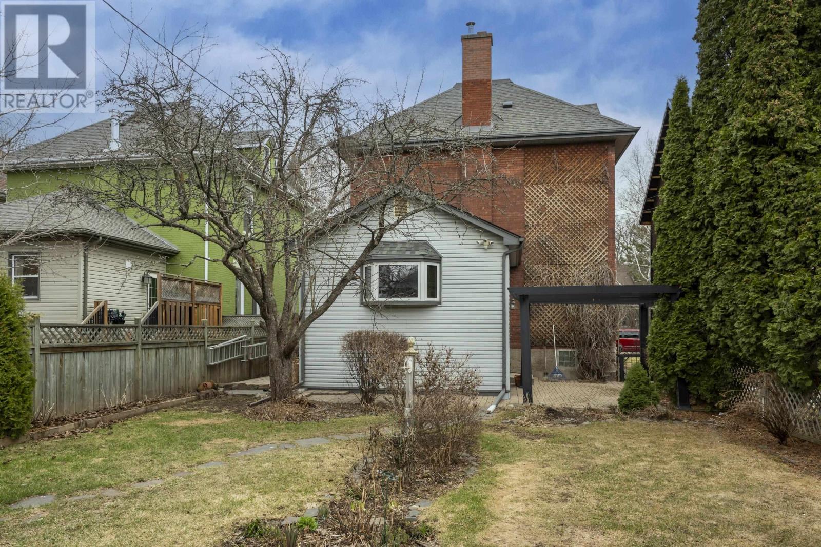 327 Catherine ST, Thunder Bay, Ontario, P7E1K7 — Photo 35