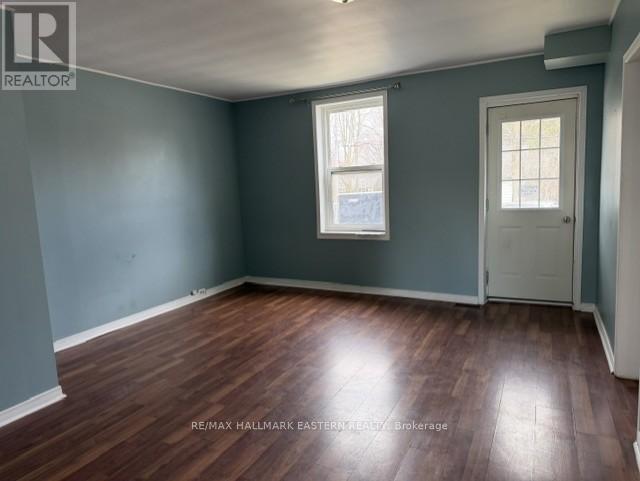 5 GEORGE STREET E - 2
