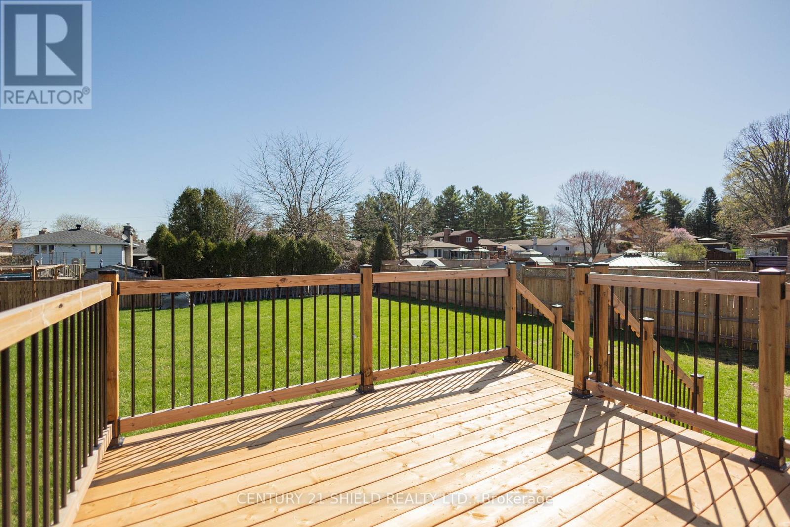 901 LAFLIN STREET - 44