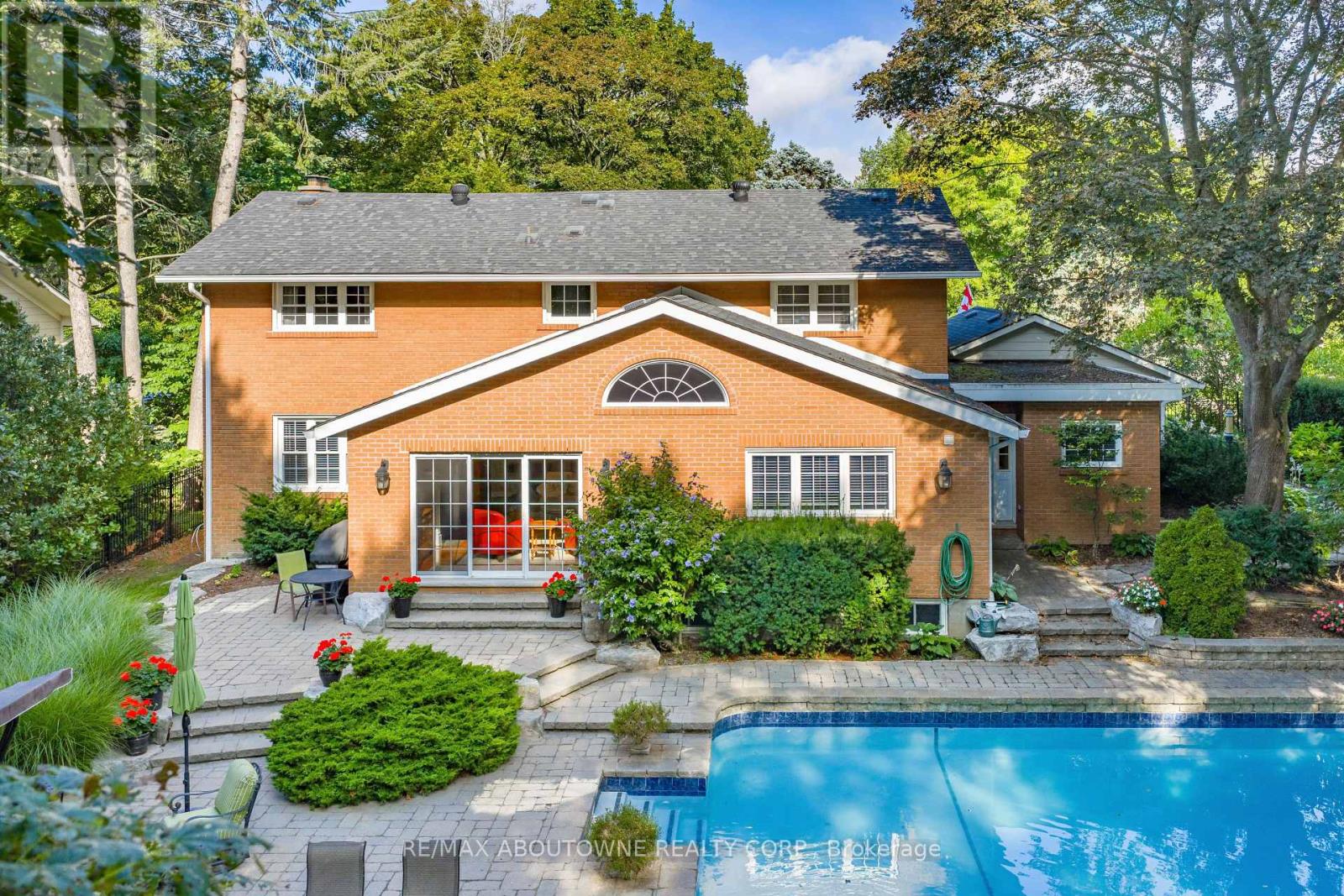 1284 CLEAVER DRIVE - 30