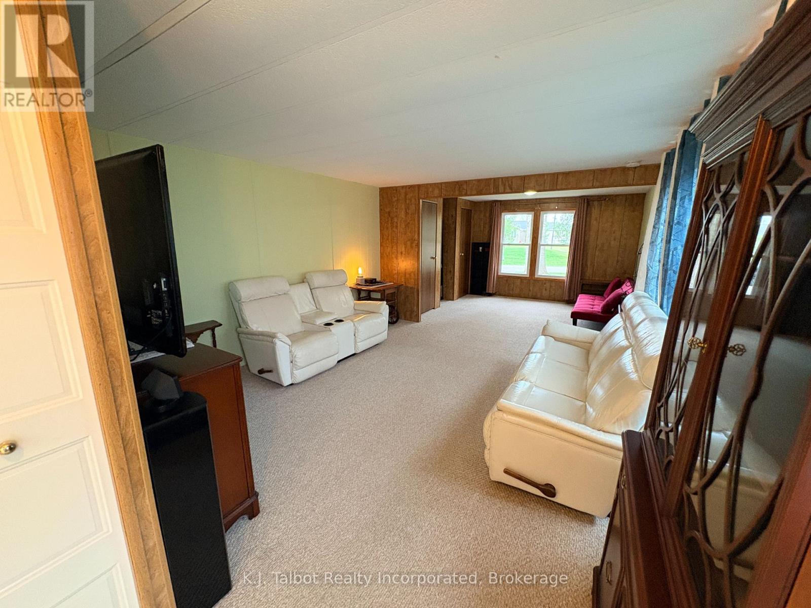 4 POPLAR LANE - 14