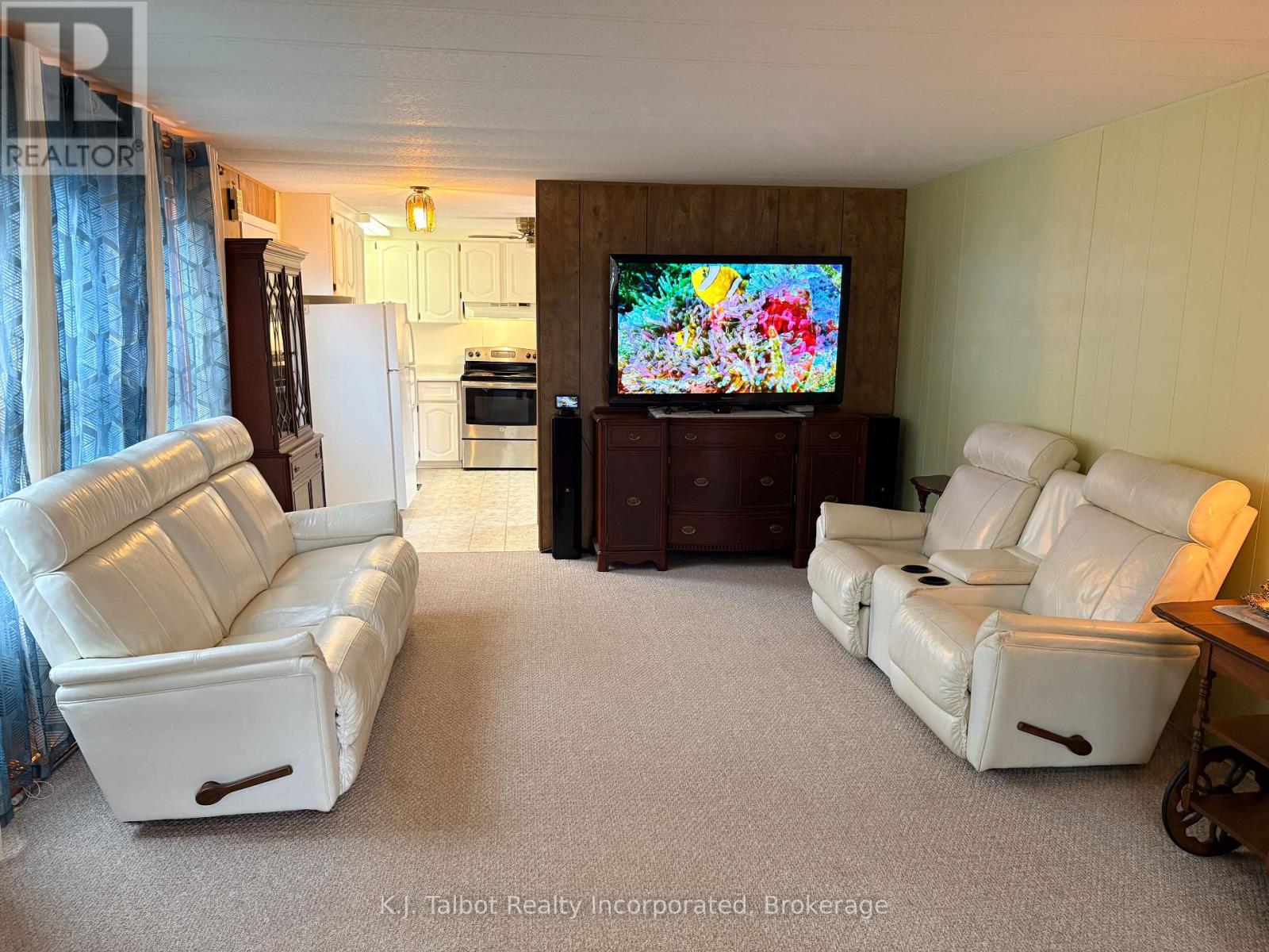 4 POPLAR LANE - 15