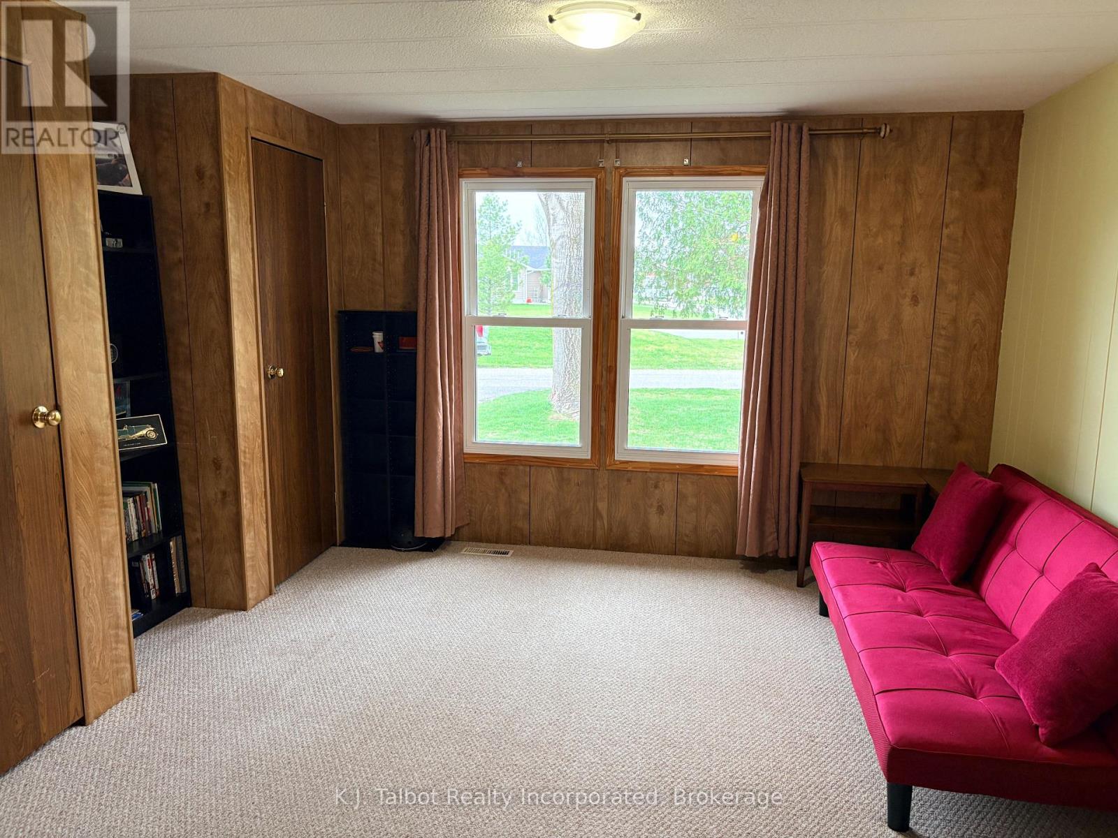 4 POPLAR LANE - 16