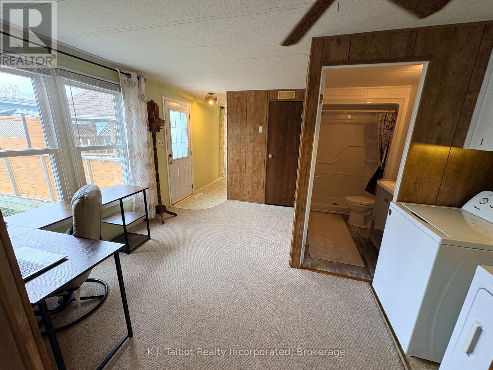 4 POPLAR LANE - 3