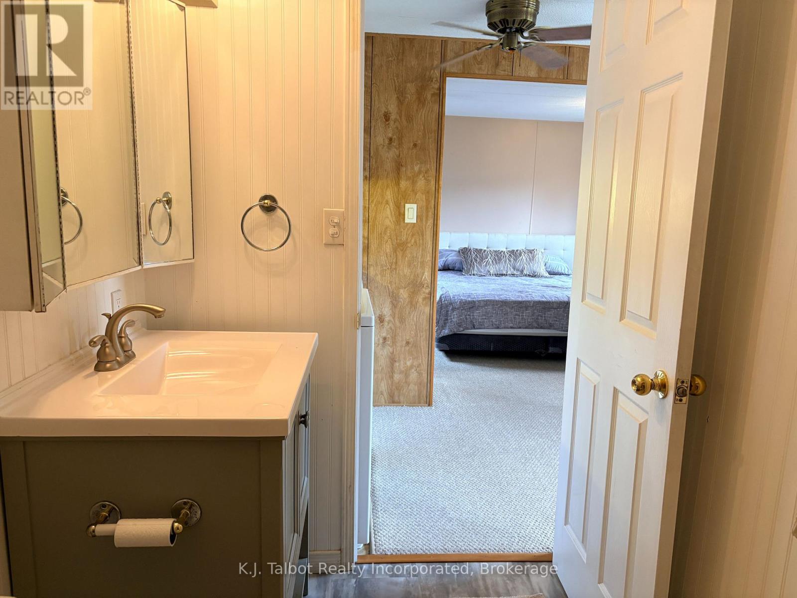 4 POPLAR LANE - 7