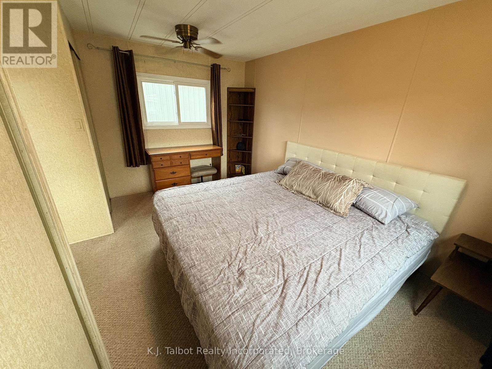 4 POPLAR LANE - 9