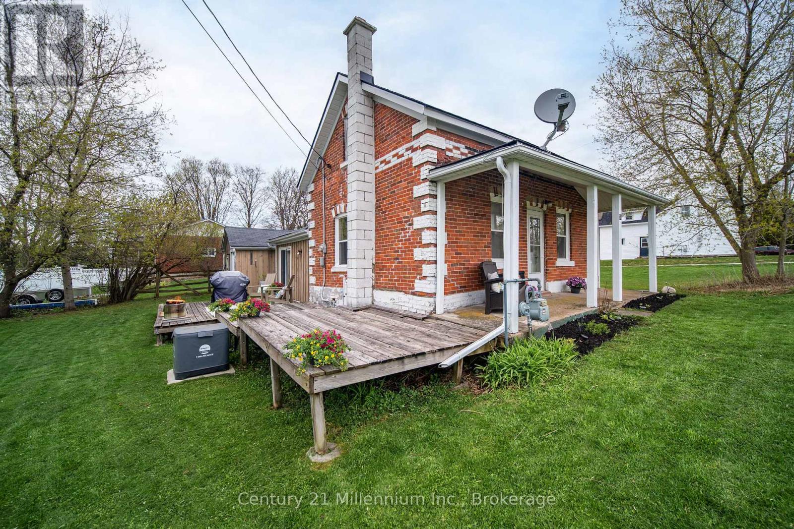 38 ALICE STREET - 13