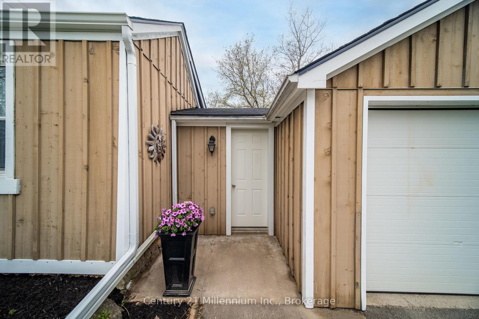 38 ALICE STREET - 26