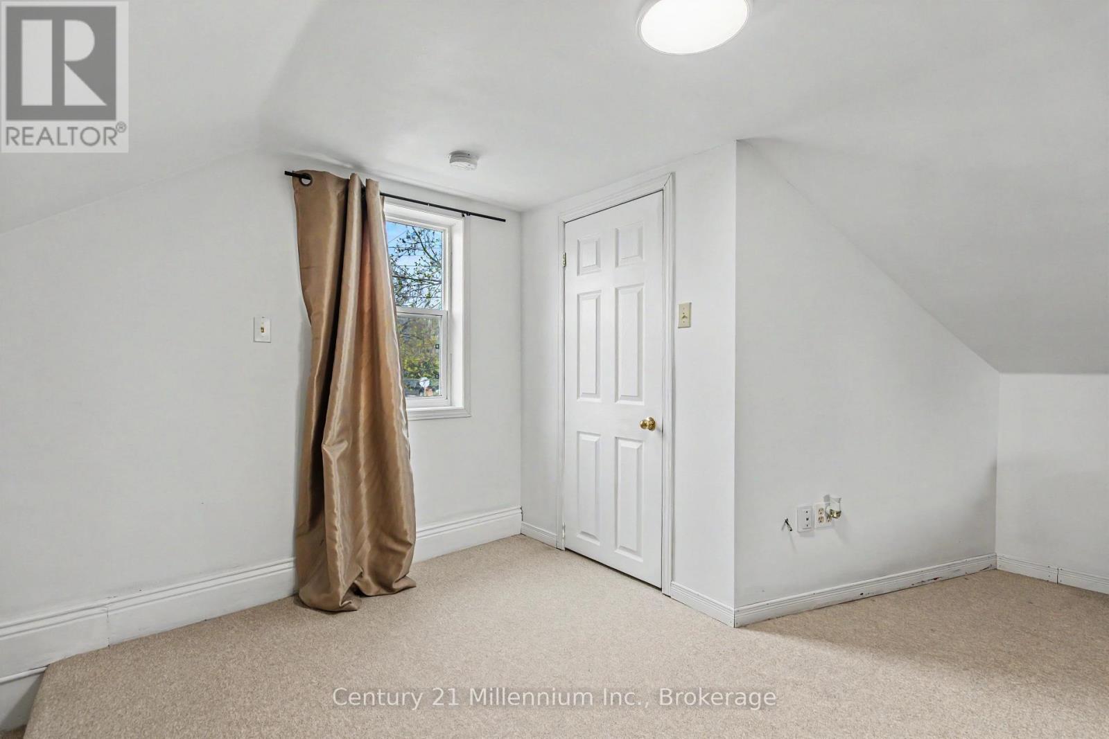 38 ALICE STREET - 48