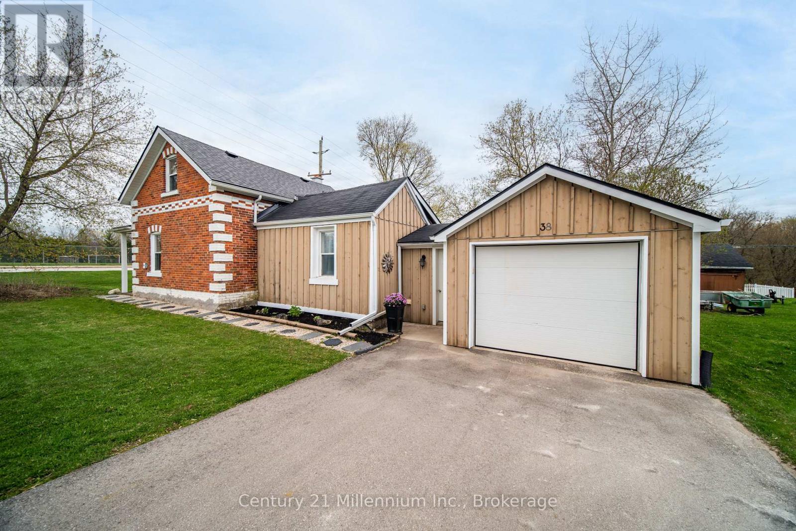 38 ALICE STREET - 6