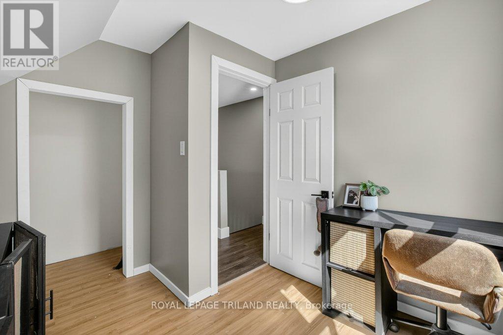 73.5 HUGHES STREET - 28