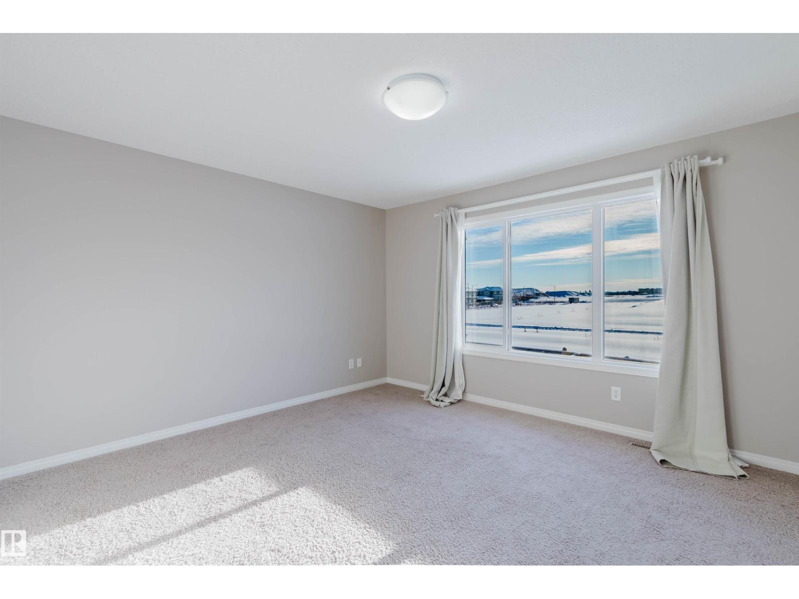 16627 18 AV SW - 23