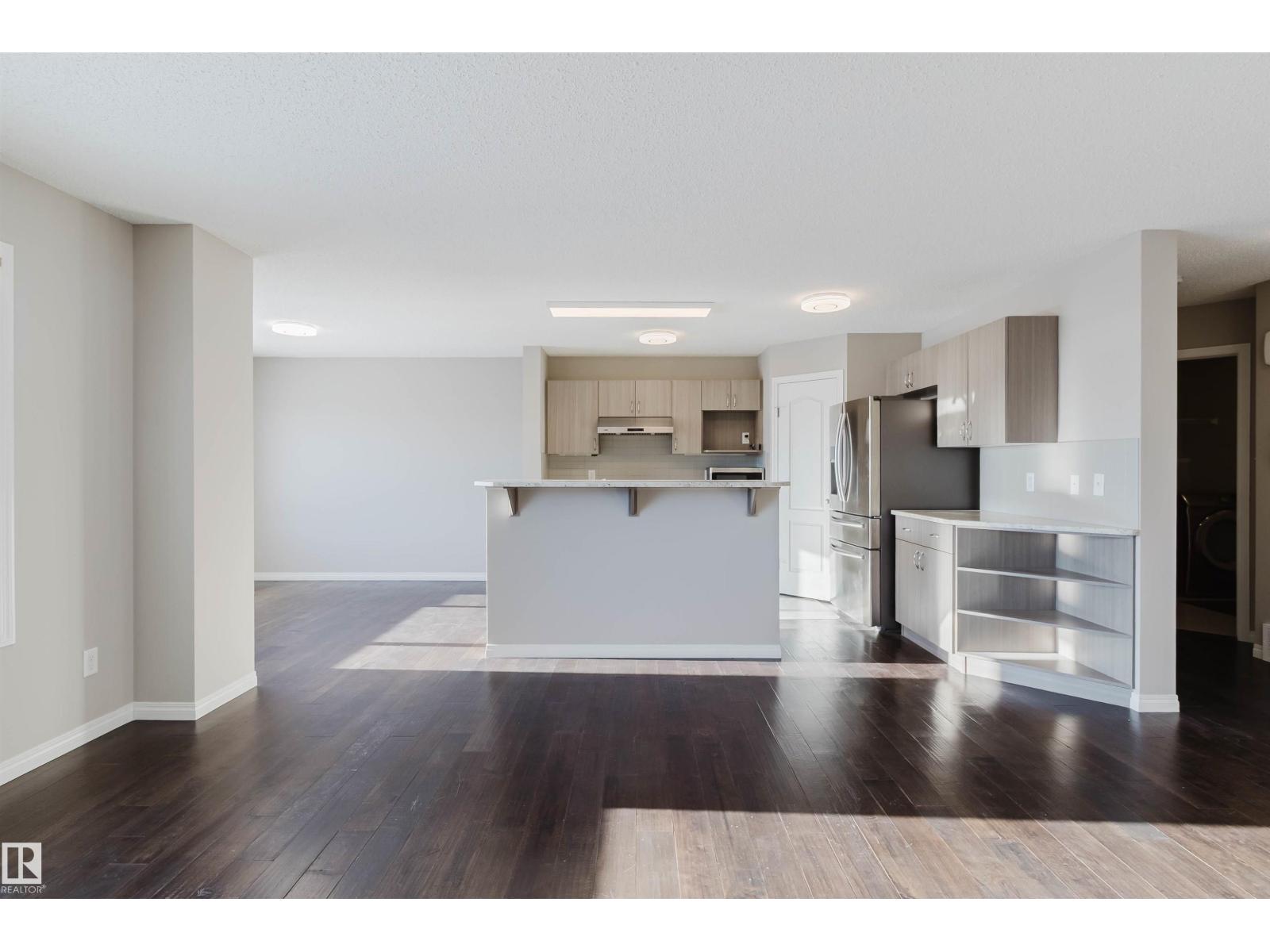 16627 18 AV SW - 8