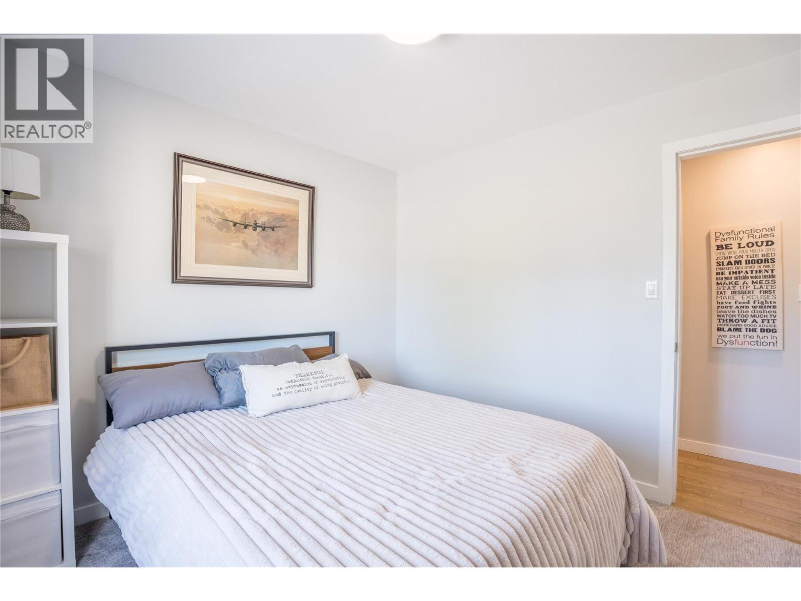 6106 ORR Place, Summerland