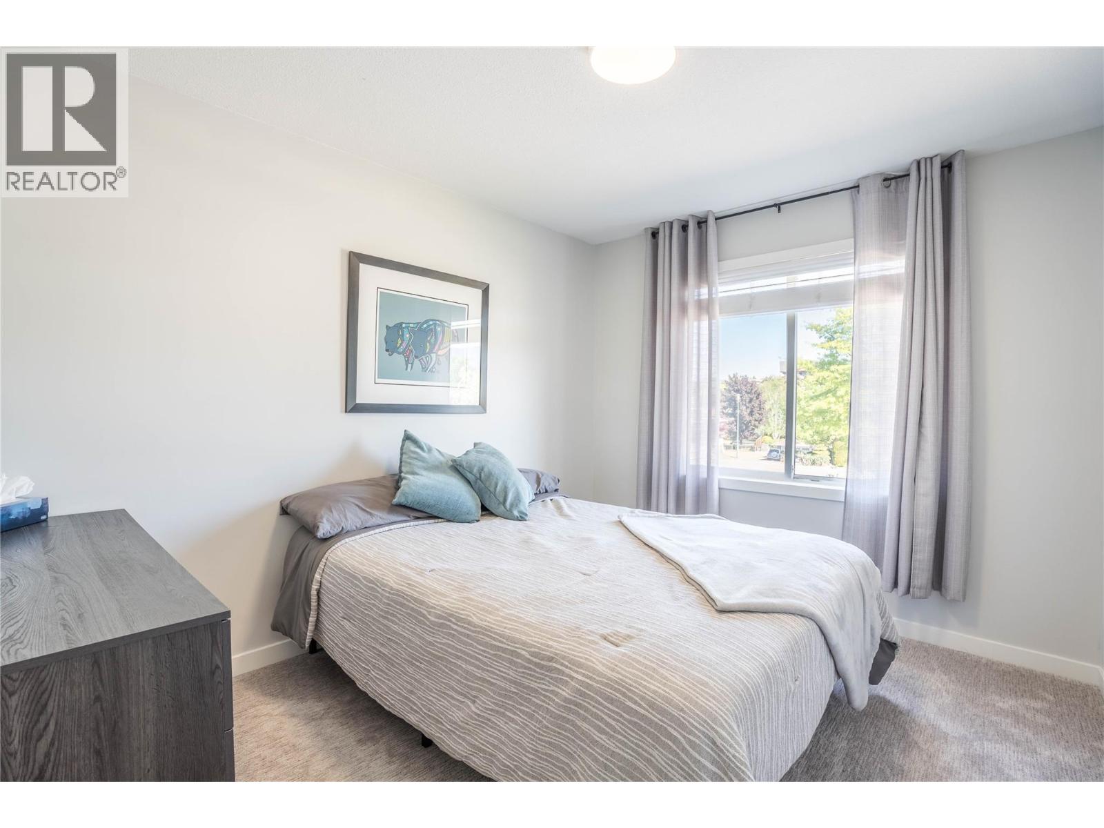 6106 ORR Place, Summerland