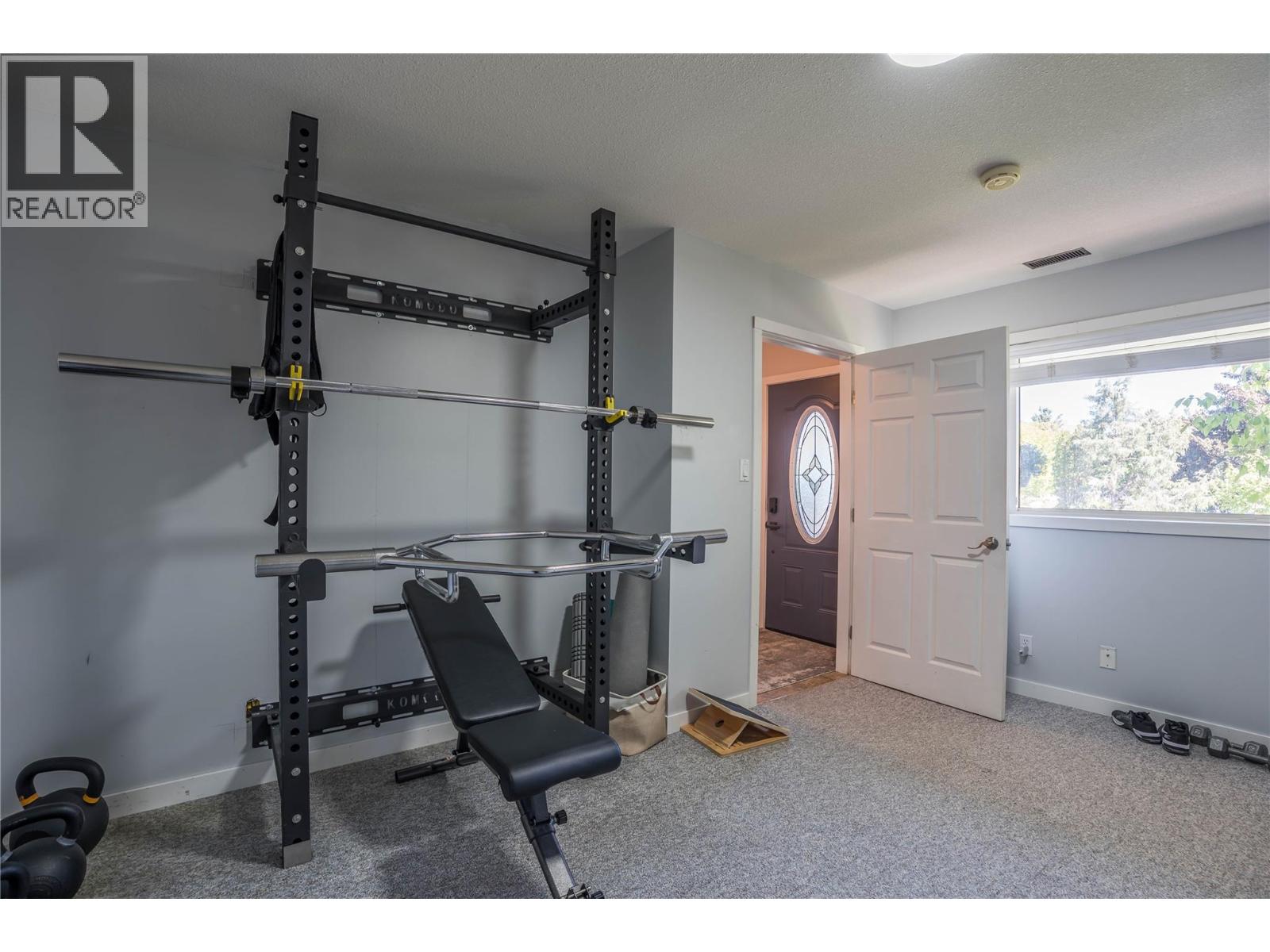 6106 ORR Place, Summerland