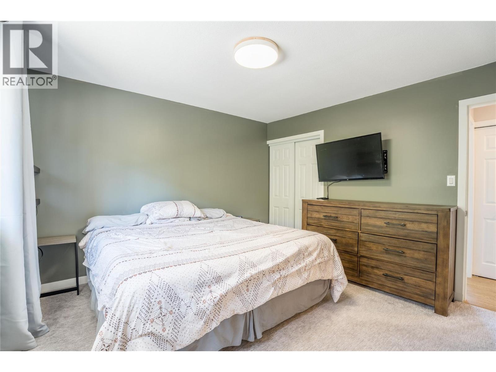 6106 ORR Place, Summerland