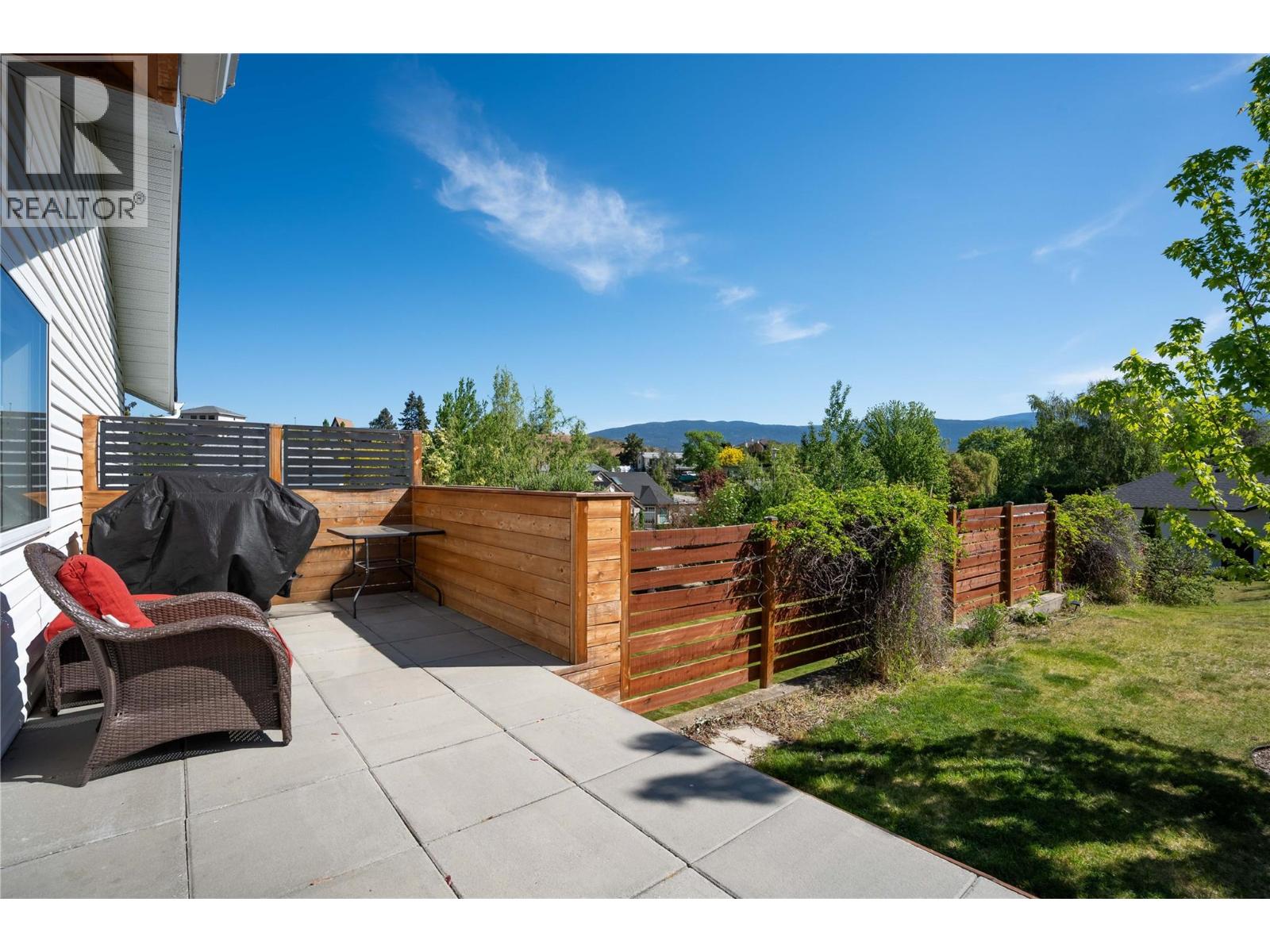 6106 ORR Place, Summerland