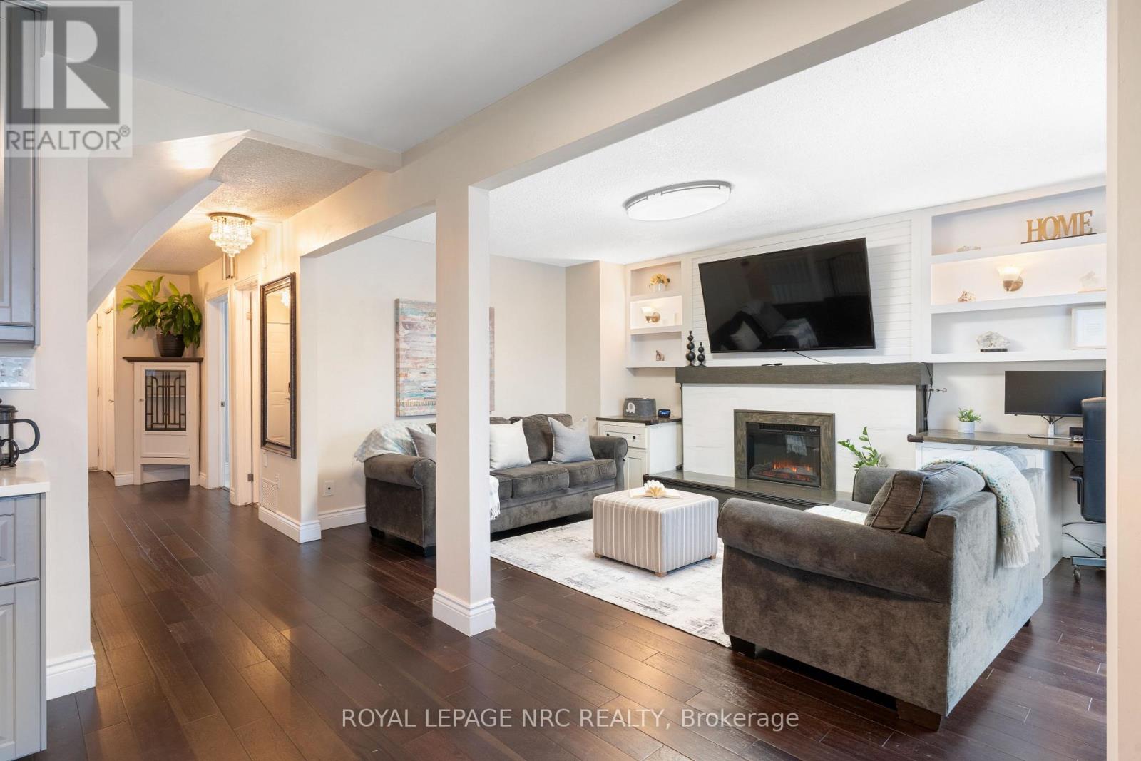 51 BRIARSDALE CRESCENT - 14
