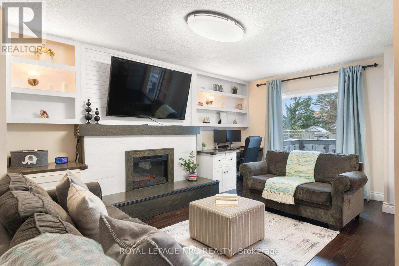 51 BRIARSDALE CRESCENT - 16
